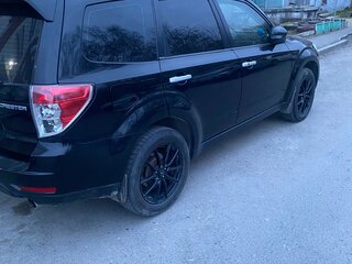 2011 Subaru Forester III Рестайлинг, чёрный, 1750000 рублей, вид 4