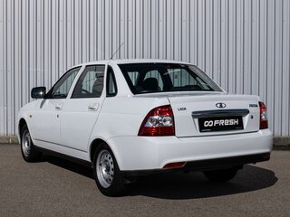 2015 Lada (ВАЗ) Priora I Рестайлинг, белый, 629000 рублей, вид 2