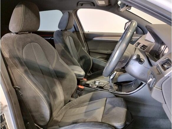 2022 BMW X2 sDrive18i I (F39), белый, 2100005 рублей - вид 5