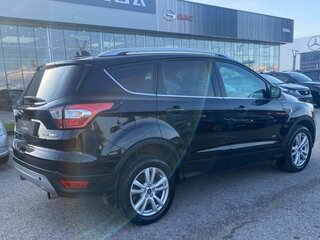 2018 Ford Kuga II Рестайлинг, чёрный, 1490000 рублей, вид 4