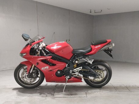 2010 Triumph Daytona 675, красный, 531000 рублей, вид 2
