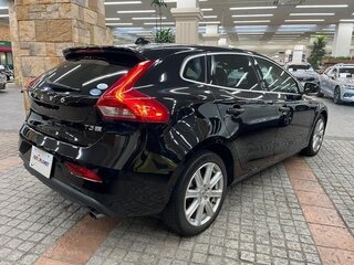 2020 Volvo V40 II Рестайлинг, чёрный, 1029060 рублей, вид 5