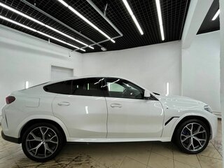 2020 BMW X6 30d III (G06), белый, 7550000 рублей, вид 3
