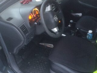 2012 Toyota Corolla X (E140, E150) Рестайлинг, чёрный, 650000 рублей, вид 3