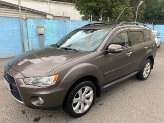 2011 Mitsubishi Outlander II Рестайлинг, коричневый, 1200000 рублей, вид 2