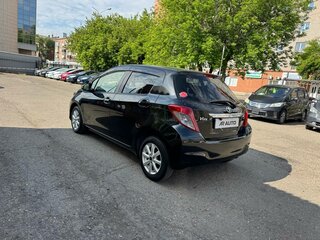 Toyota Vitz III (XP130)