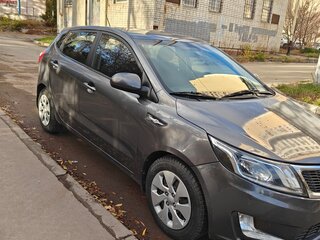 2014 Kia Rio III, серый, 830000 рублей, вид 3