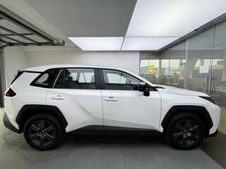 2026 Toyota RAV4 VI (XA60), белый, 4410000 рублей, вид 4
