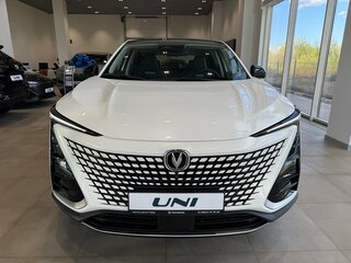 2024 Changan UNI-T I, белый, 3309900 рублей, вид 2