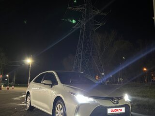 2022 Toyota Corolla XII (E210), белый, 1900000 рублей, вид 3