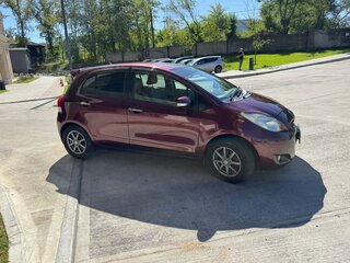 2010 Toyota Vitz II (XP90), красный, 580000 рублей, вид 3