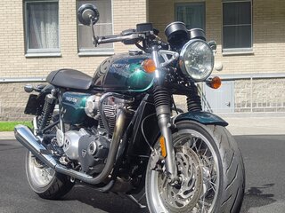 2019 Triumph Thruxton, зелёный, 1200000 рублей, вид 2