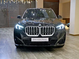 2026 BMW X1 20i xDrive III (U11/U12), чёрный, 6500000 рублей, вид 3