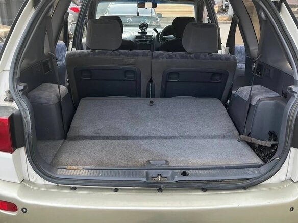 1997 Toyota Ipsum I (M10), белый - вид 3