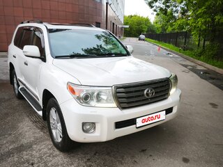 2014 Toyota Land Cruiser 200 Series Рестайлинг 1, белый, 2500000 рублей, вид 1