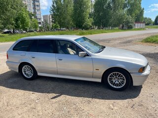 2003 BMW 5 серии 525d IV (E39) Рестайлинг, серебристый, 640000 рублей, вид 2