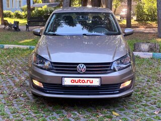 2018 Volkswagen Polo V Рестайлинг, бежевый, 1140000 рублей, вид 2