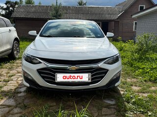 2020 Chevrolet Malibu IX Рестайлинг, белый, 2200000 рублей, вид 1
