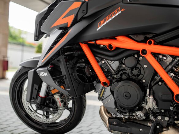 2026 KTM 1390 Super Duke R Evo, чёрный, 2590000 рублей - вид 7