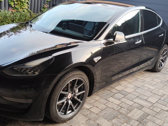 2019 Tesla Model 3 Standart Plus I, чёрный, 2300000 рублей - вид 1