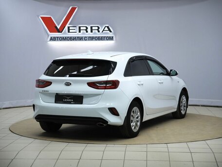 2018 Kia Ceed III, белый, 1450000 рублей, вид 5