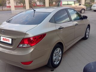 2012 Hyundai Solaris I, бежевый, 720000 рублей, вид 3