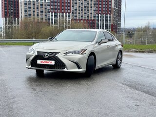 2018 Lexus ES 250 VII, коричневый, 2650000 рублей, вид 3
