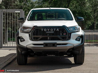 2025 Toyota Hilux VIII Рестайлинг 2, белый, 7800000 рублей, вид 2
