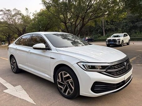 2022 Volkswagen Sagitar III Рестайлинг, белый, 1690000 рублей, вид 1