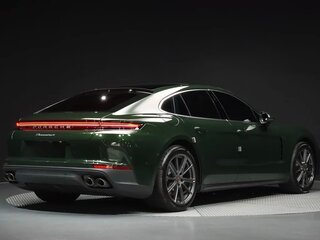 2026 Porsche Panamera 4 III, зелёный, 17000000 рублей, вид 3