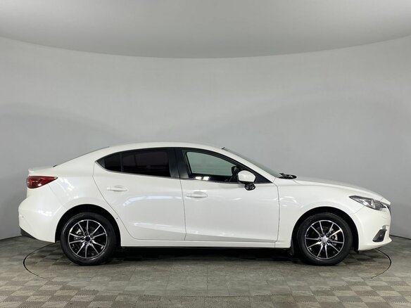 2013 Mazda 3 III (BM), белый, 1380000 рублей - вид 4