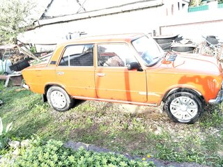 1984 Lada (ВАЗ) 21011, красный, 90000 рублей, вид 2