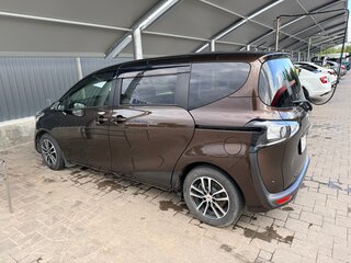 2019 Toyota Sienta II Рестайлинг, коричневый, 1190000 рублей, вид 4