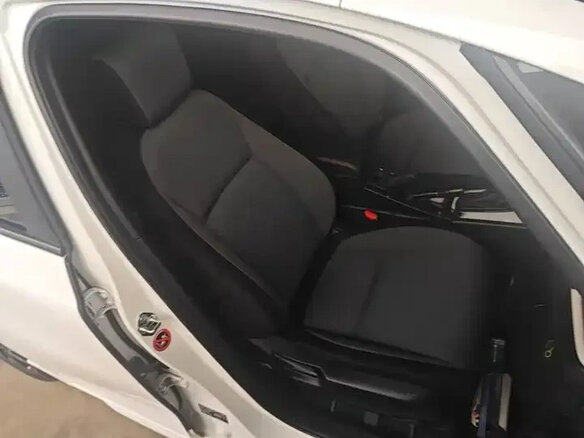 2023 Honda Fit IV Рестайлинг, белый, 1230000 рублей - вид 17