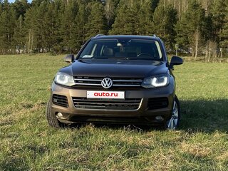2013 Volkswagen Touareg II, коричневый, 1900000 рублей, вид 4