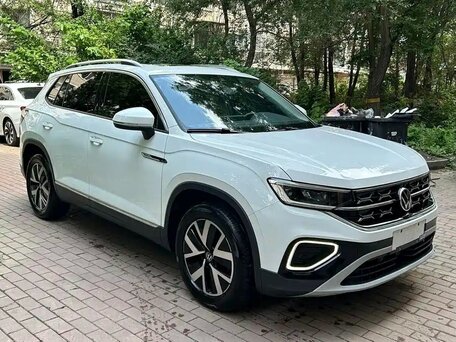 2023 Volkswagen Tayron I Рестайлинг, белый, 2700000 рублей, вид 3