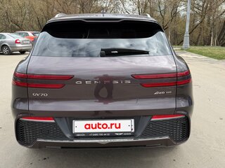 2021 Genesis GV70 I, красный, 3650000 рублей, вид 3