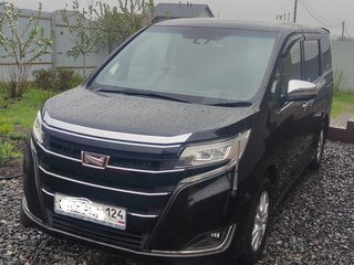 2017 Toyota Noah III (R80) Рестайлинг, чёрный, 2050000 рублей, вид 3