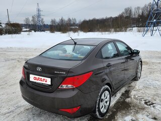 2015 Hyundai Solaris I Рестайлинг, коричневый, 990000 рублей, вид 4