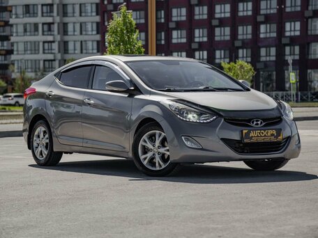 Hyundai Avante V