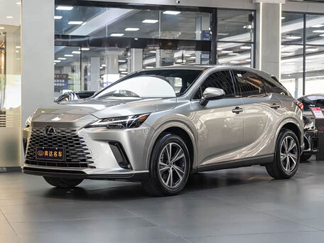 Lexus RX V