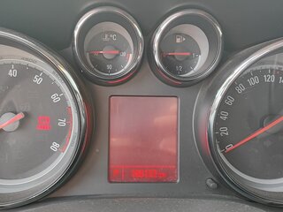 2011 Opel Astra J, чёрный, 368000 рублей, вид 4