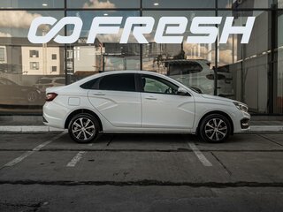 2024 Lada (ВАЗ) Vesta I Рестайлинг (NG), белый, 1290000 рублей, вид 5