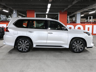 2018 Lexus LX 570 III Рестайлинг 2, белый, 8598000 рублей, вид 4
