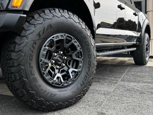 2026 Ford F-150 Raptor XIV Рестайлинг, чёрный - вид 6
