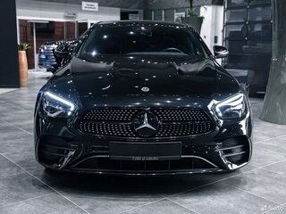 2021 Mercedes-Benz E-Класс 200 V (W213, S213, C238) Рестайлинг, чёрный, 4400000 рублей, вид 3