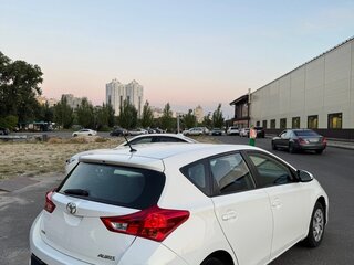 2013 Toyota Auris II, белый, 1010000 рублей, вид 4