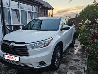 2015 Toyota Highlander III (XU50), белый, 2780000 рублей, вид 4