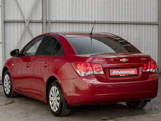 2010 Chevrolet Cruze I, красный, 490000 рублей, вид 4