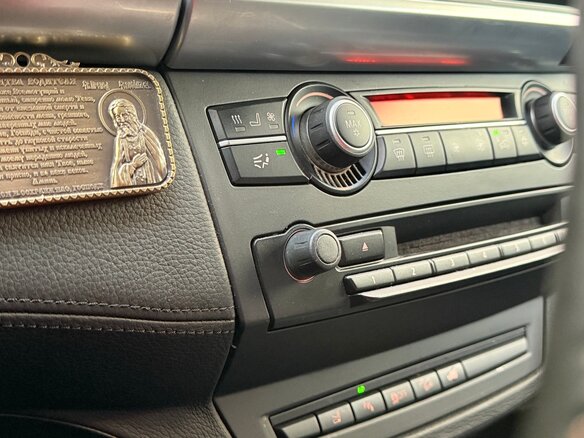 2011 BMW X6 M I (E71), синий, 2000000 рублей - вид 13